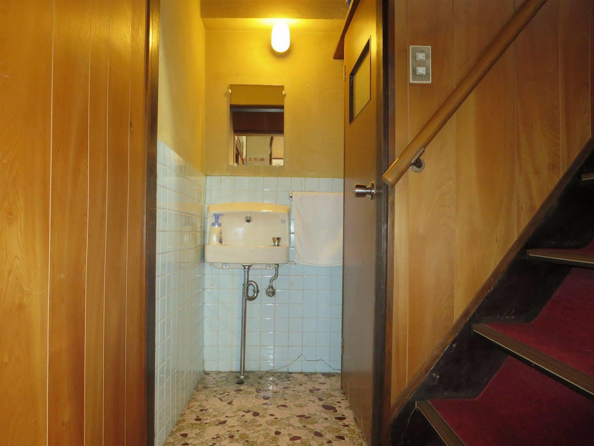 Onomichi Guesthouse Fuji Hostel Bagian luar foto